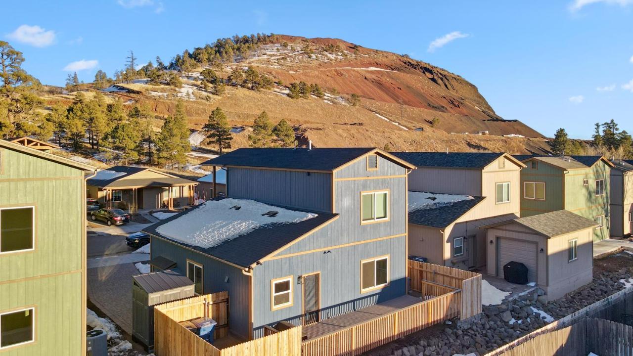 Flg Retreat - Modern Home With Mountain Views フラッグスタッフ エクステリア 写真
